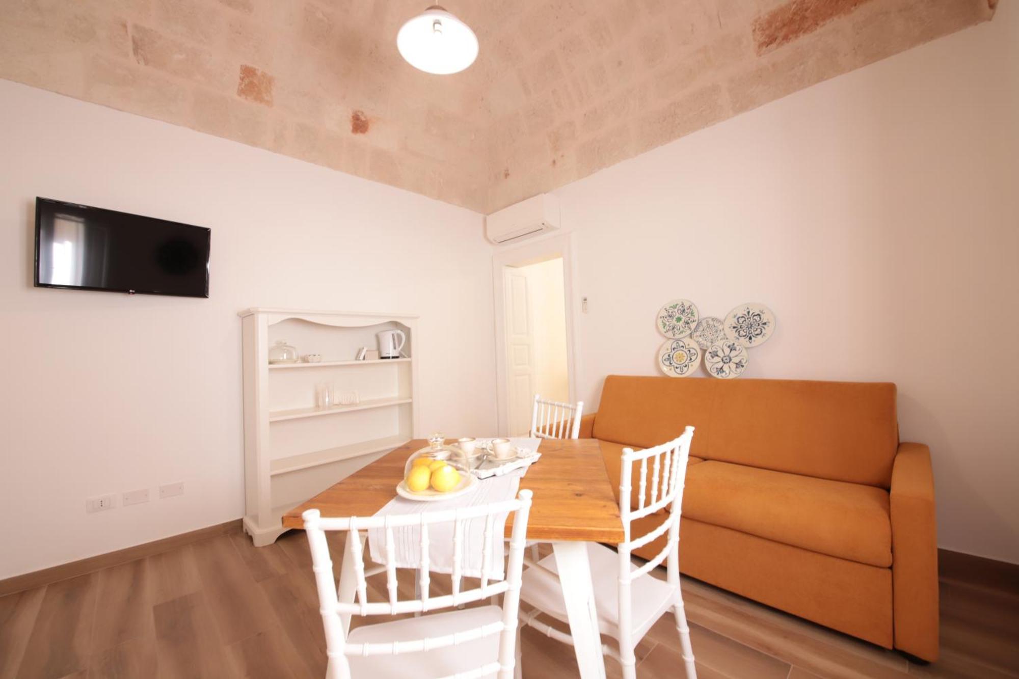 Dimore Madi Con Terrazza Monopoli Bagian luar foto
