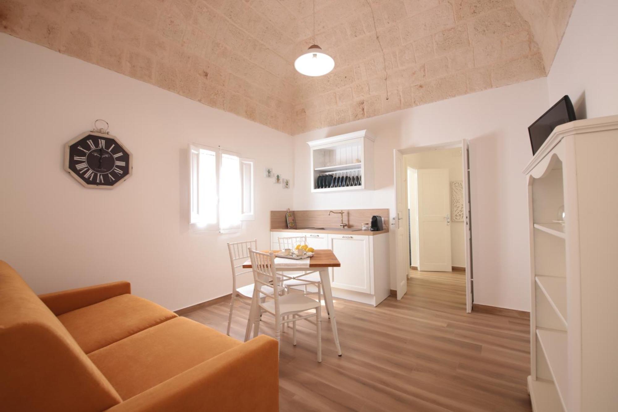 Dimore Madi Con Terrazza Monopoli Bagian luar foto