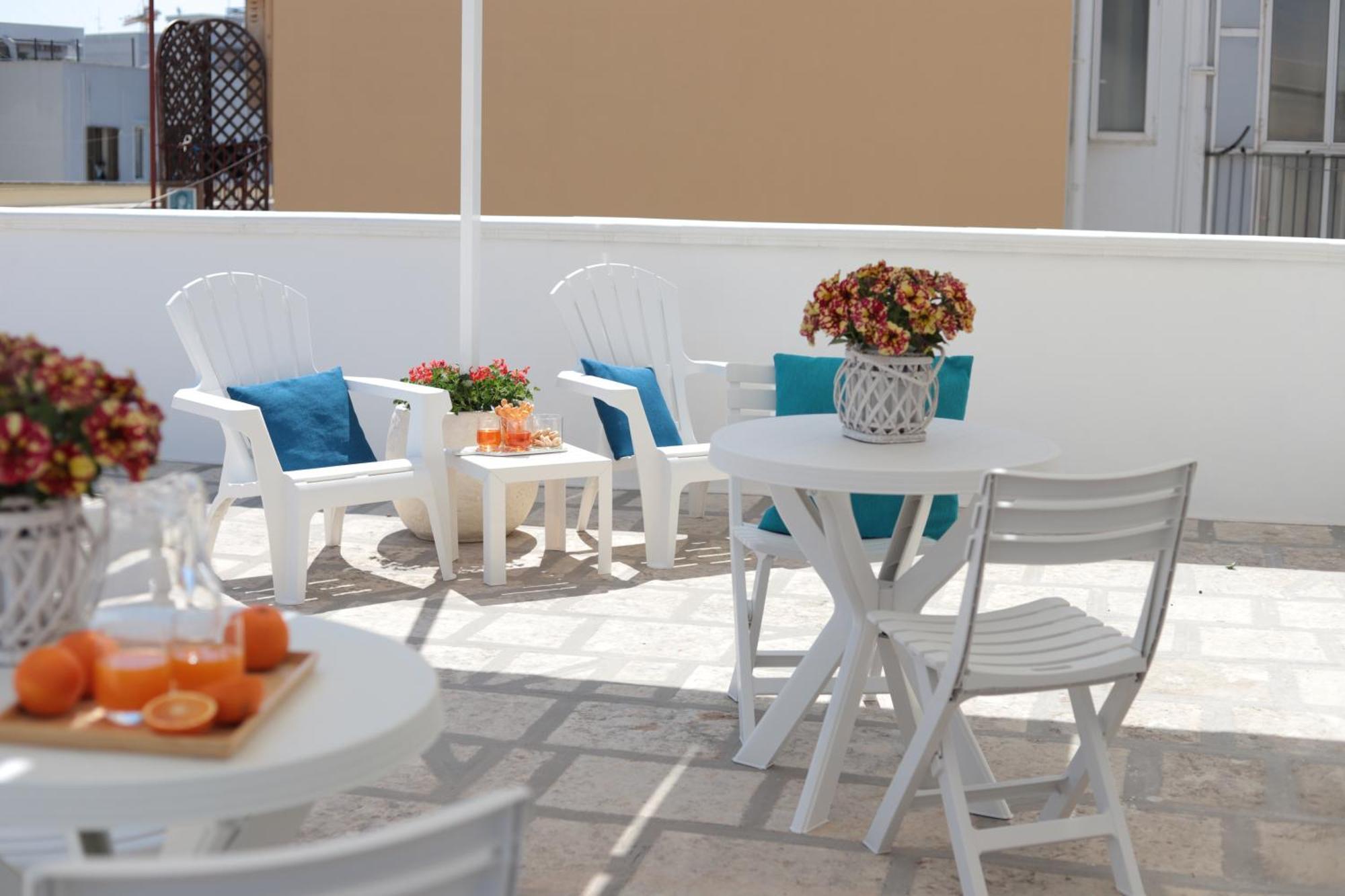 Dimore Madi Con Terrazza Monopoli Bagian luar foto